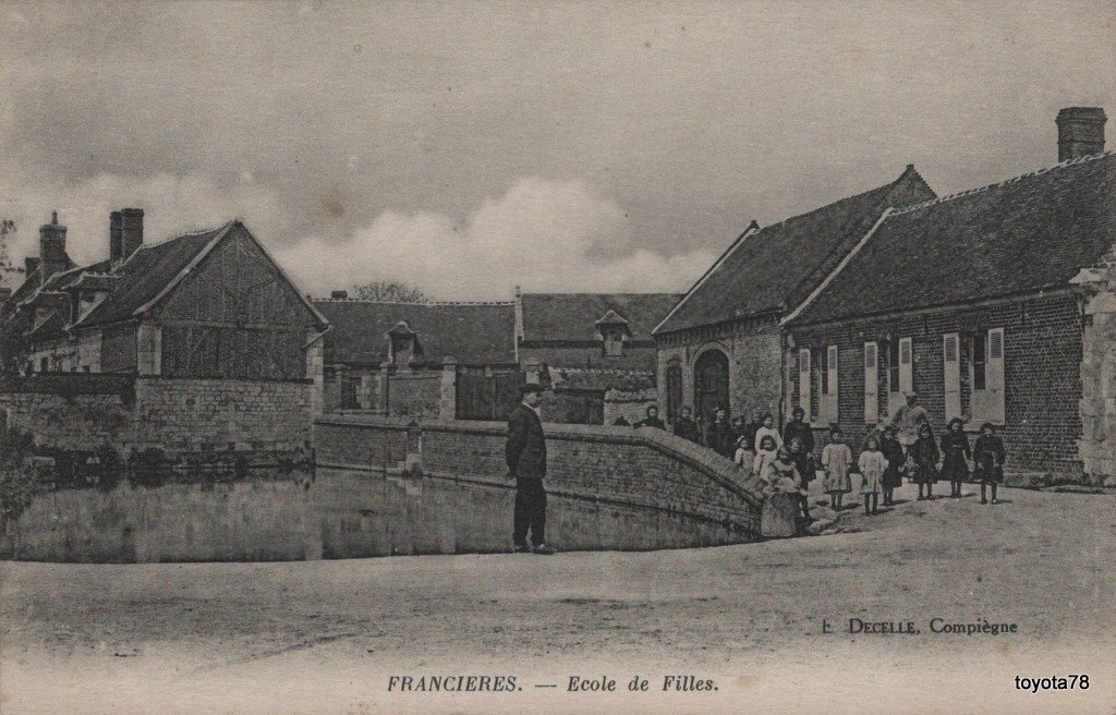 FRANCIERES-Ecole des Filles.jpg