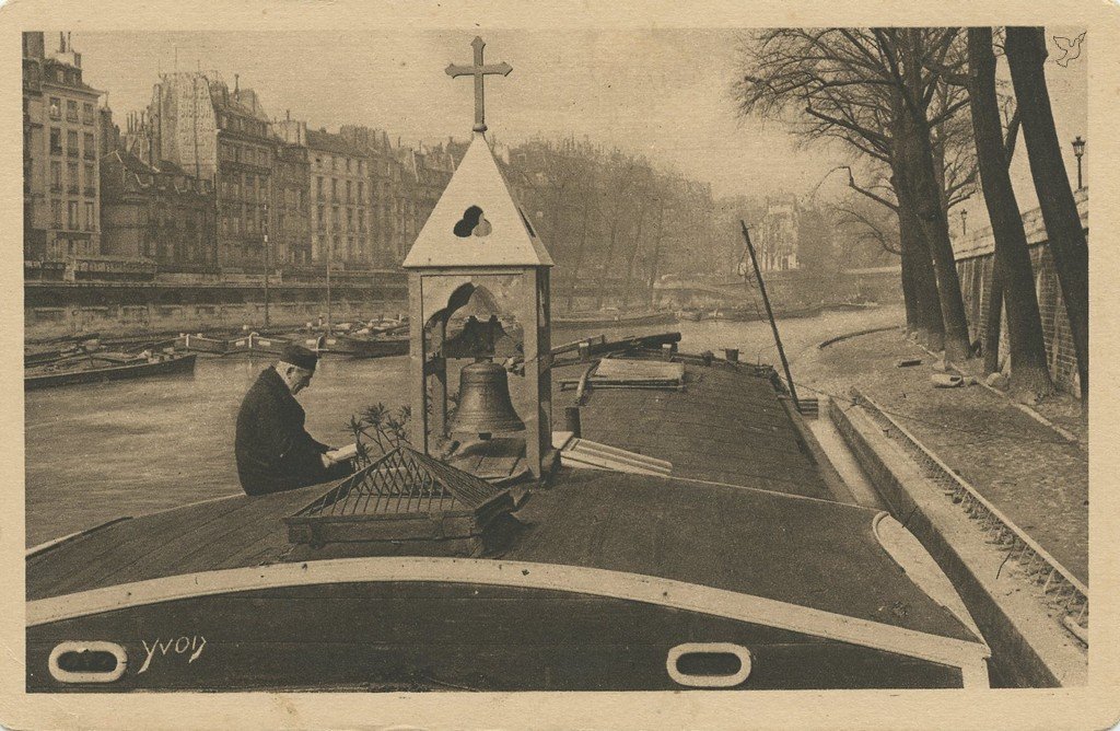 Z - YVON 176 - Paris - Chapelle des Mariniers Pont St-Michel.jpg