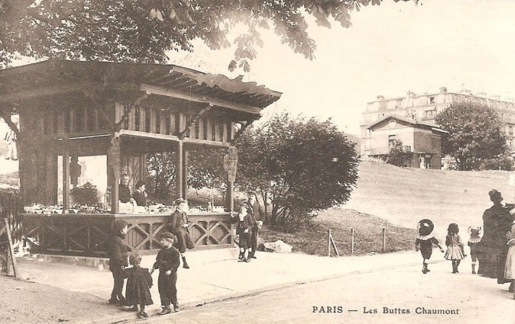 Les Buttes-Chaumont - Buffet bébé.jpg