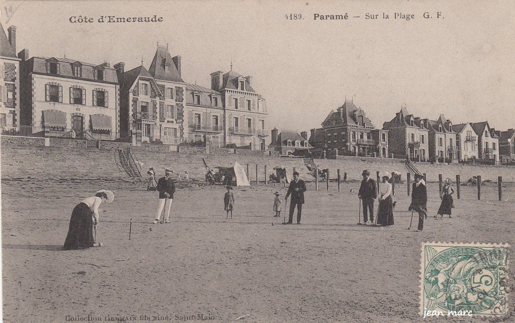 Paramé - Sur la Plage (1905).jpg