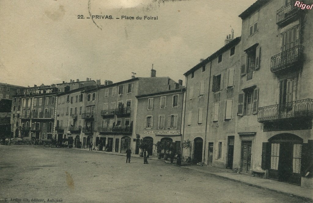 07-Privas - Place Foiral - 22 C Artige fils éditeur Aubenas.jpg